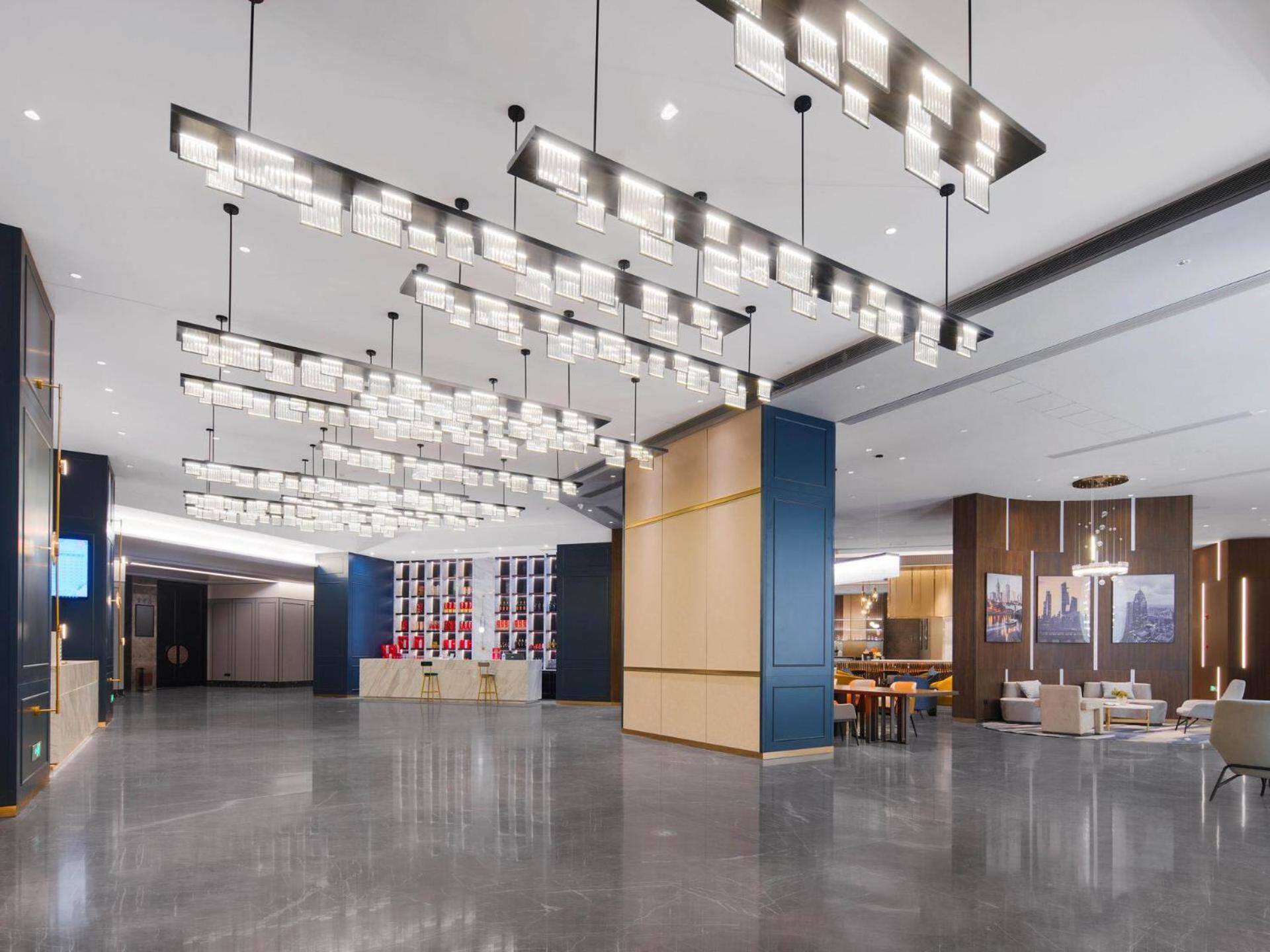 Park Inn By Radisson Nanchong Yilong Star City Plaza Εξωτερικό φωτογραφία